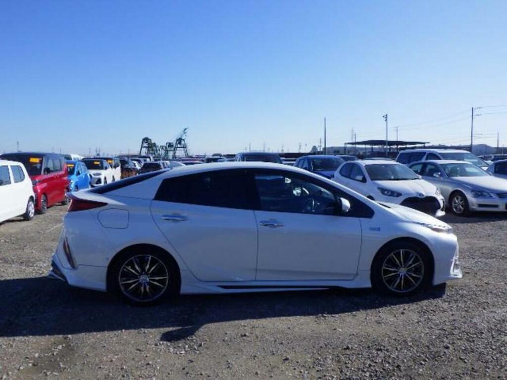 Toyota Prius A  #3