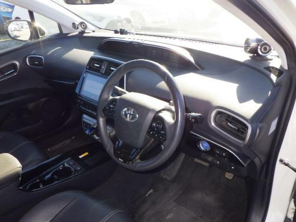 Toyota Prius S  #9