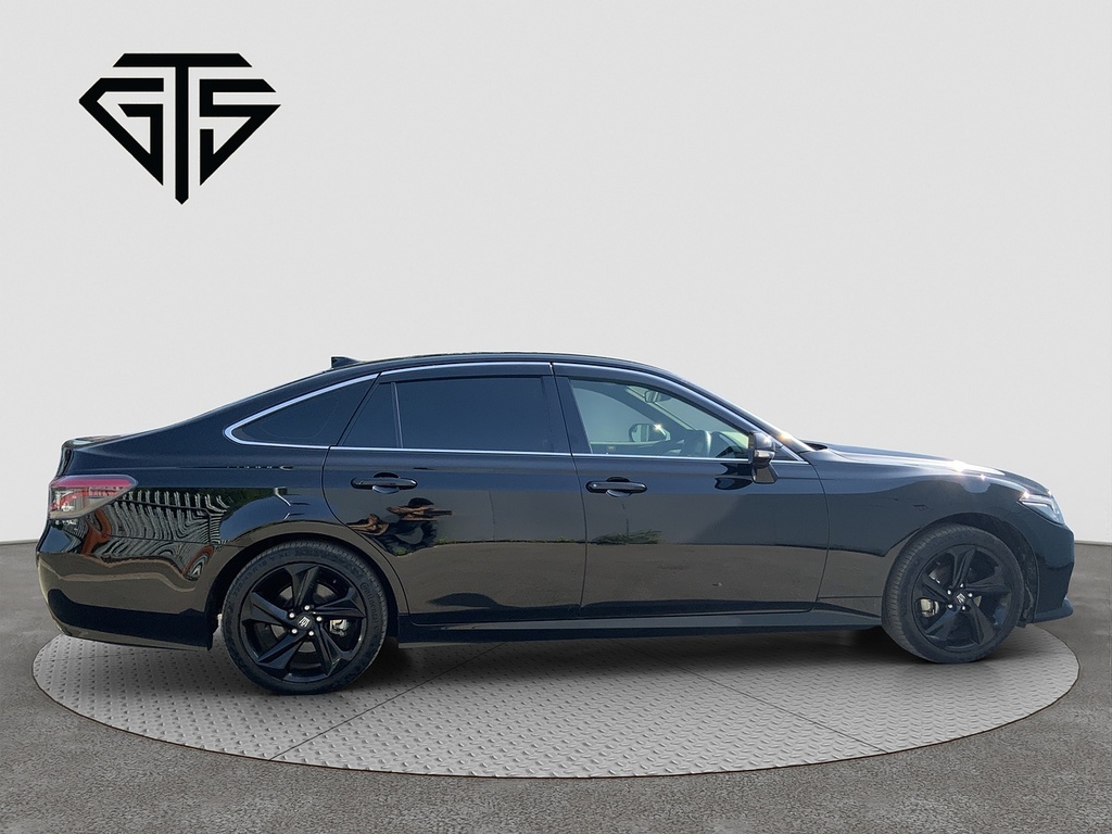 Toyota Crown B Black #2