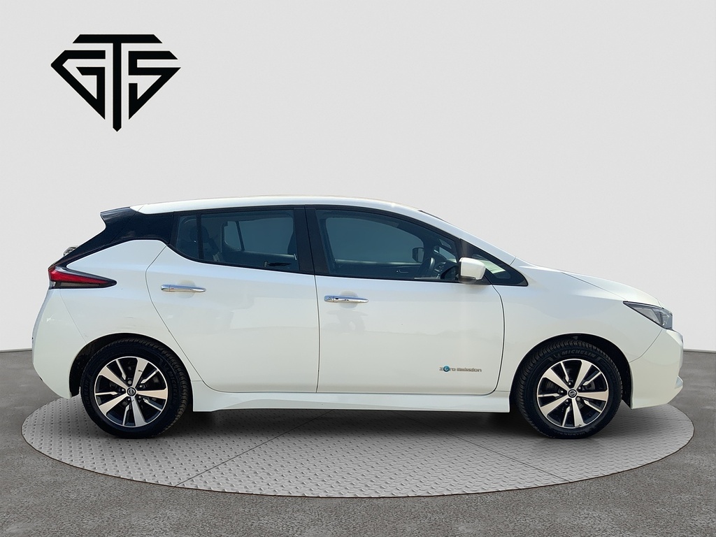 Nissan Leaf Acenta White #2