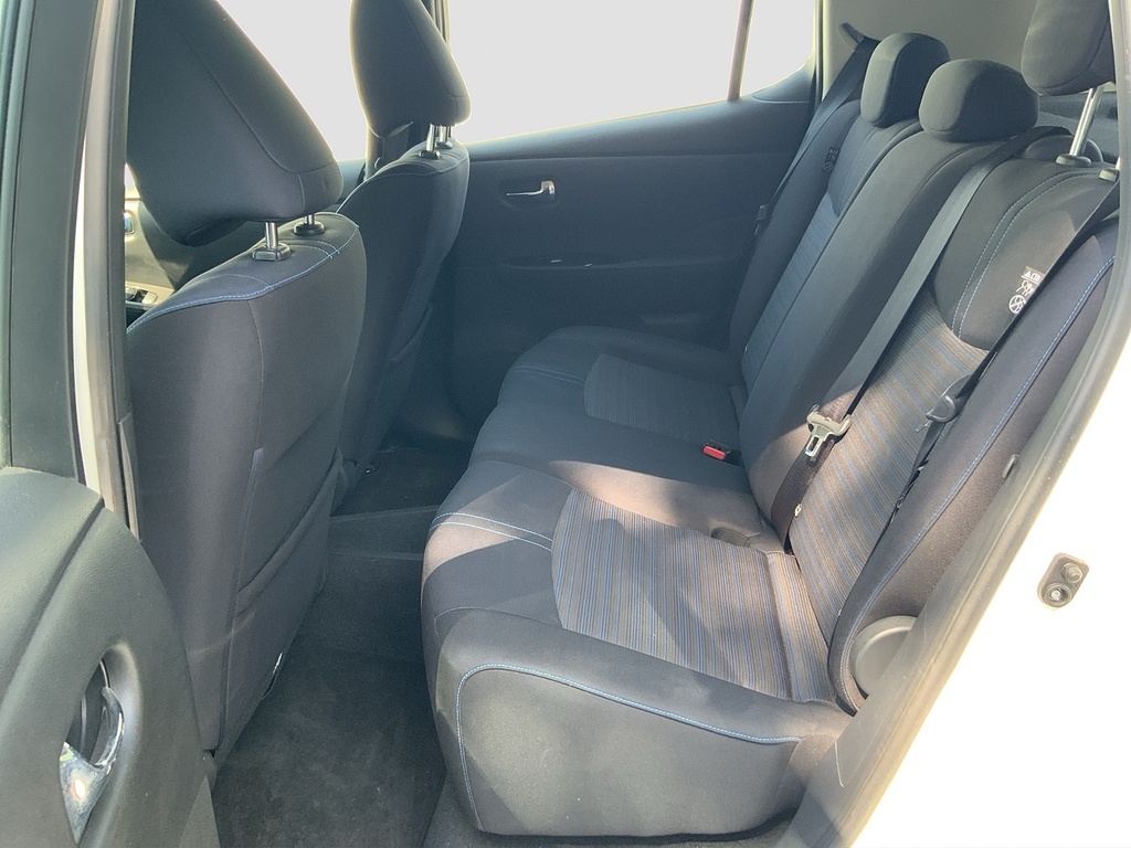 Nissan Leaf E 110Kw N-connecta 40Kwh Hatchback White #17