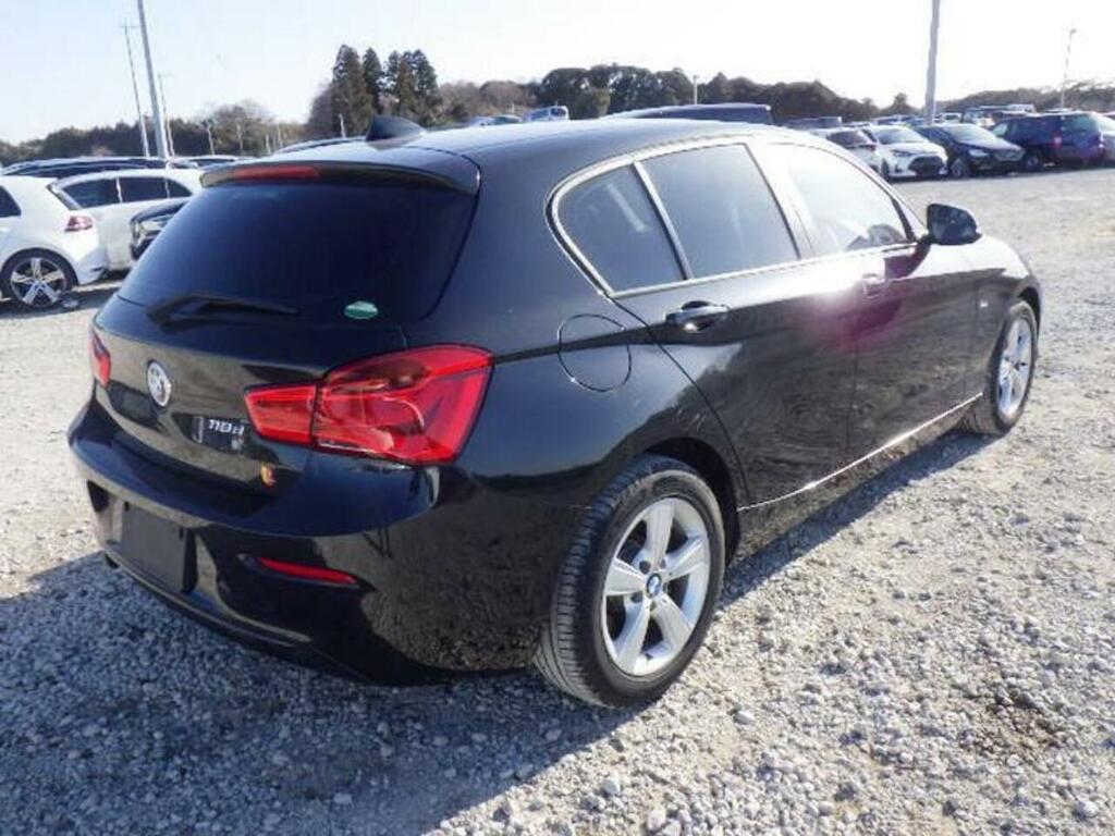 BMW 1 Series Sport Black #6