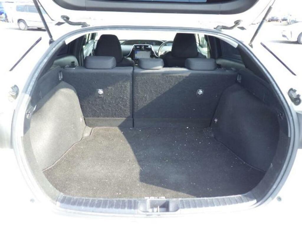 Toyota Prius Prius Excel Phev Cvt Blue #16