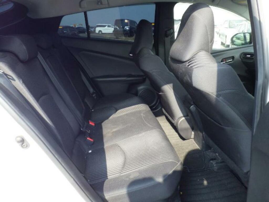 Toyota Prius Prius Excel Phev Cvt Blue #14