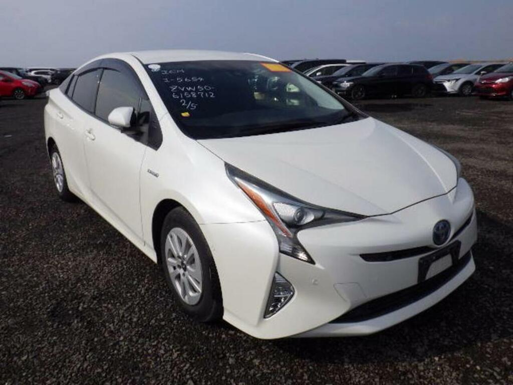 Toyota Prius S Safetyplus  #2