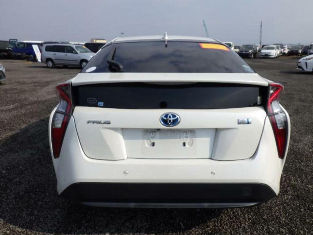Toyota Prius Prius Excel Phev Cvt Blue #7