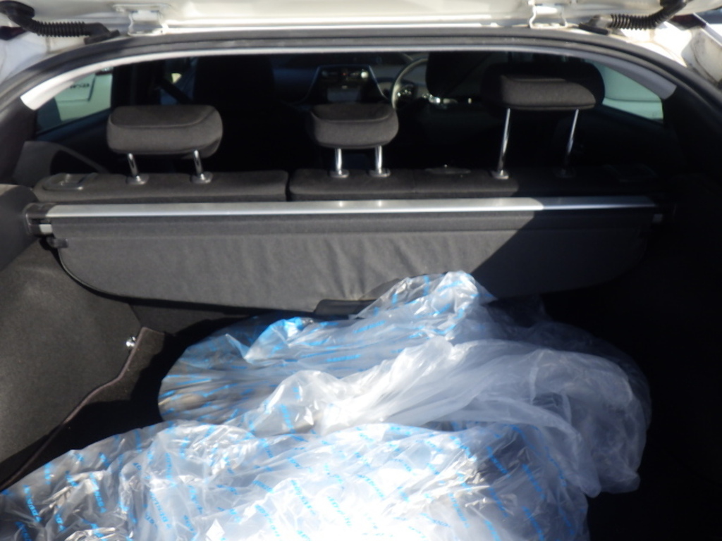 Toyota Prius Vvt-i Active Black #8
