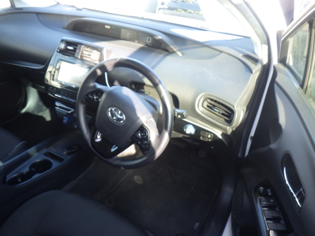 Toyota Prius S  #5