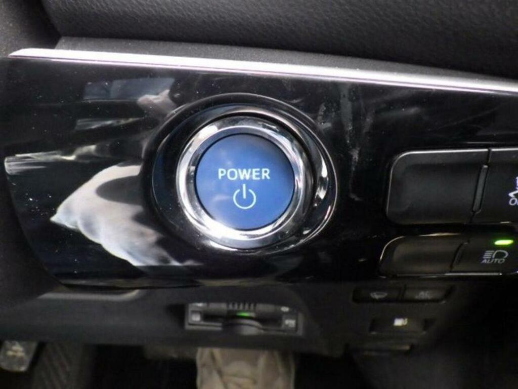 Toyota Prius S Black #20