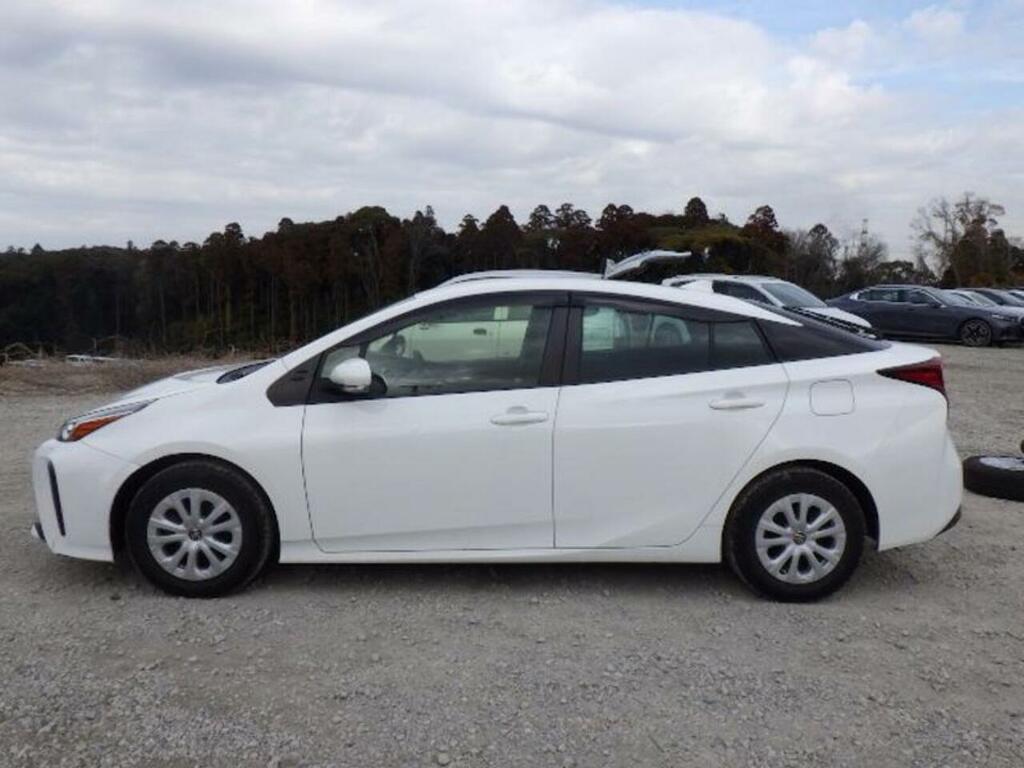 Toyota Prius S 4Wd White #6