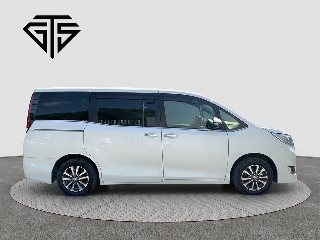 Toyota Hatchback Black #2