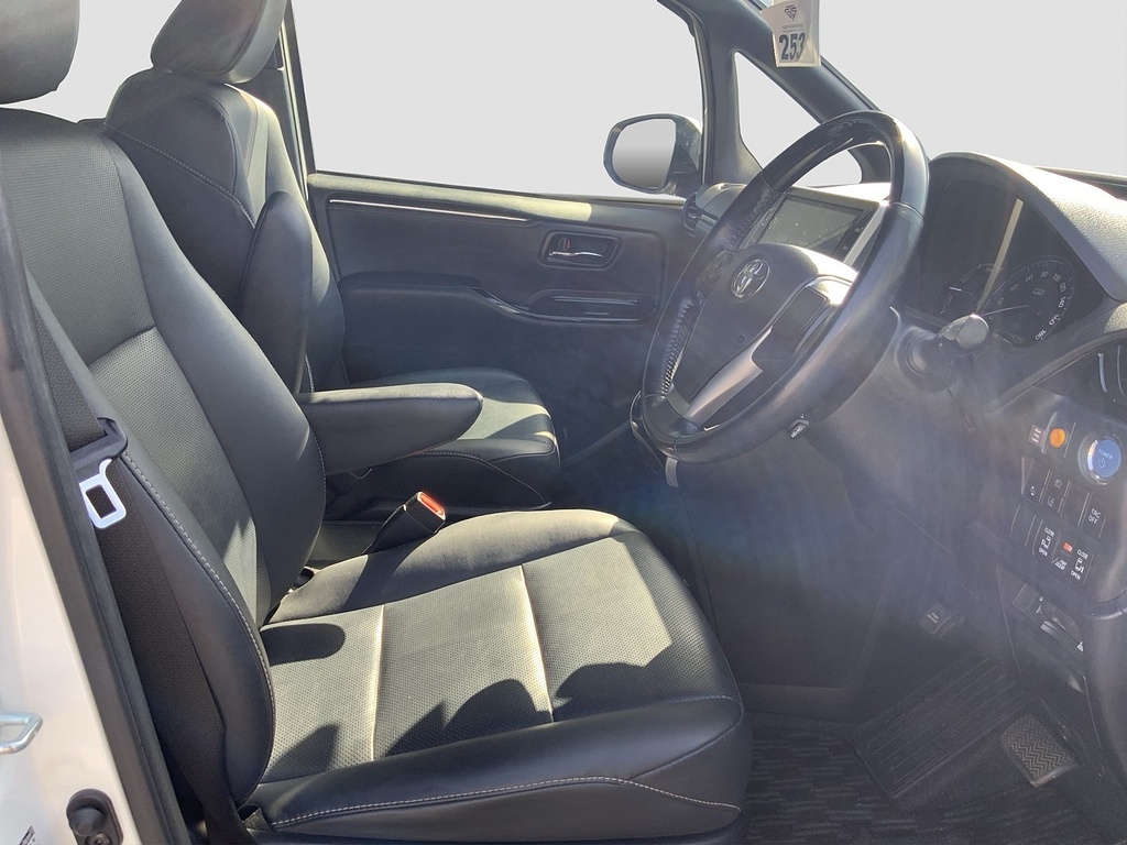 Toyota Hatchback Black #12