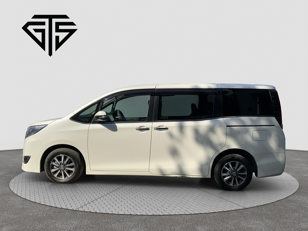 Toyota Hatchback Black #6