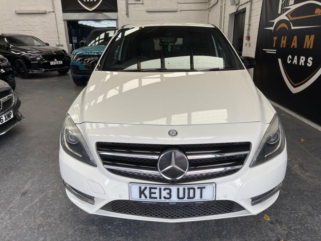 Mercedes-Benz B Class Hatchback White #7
