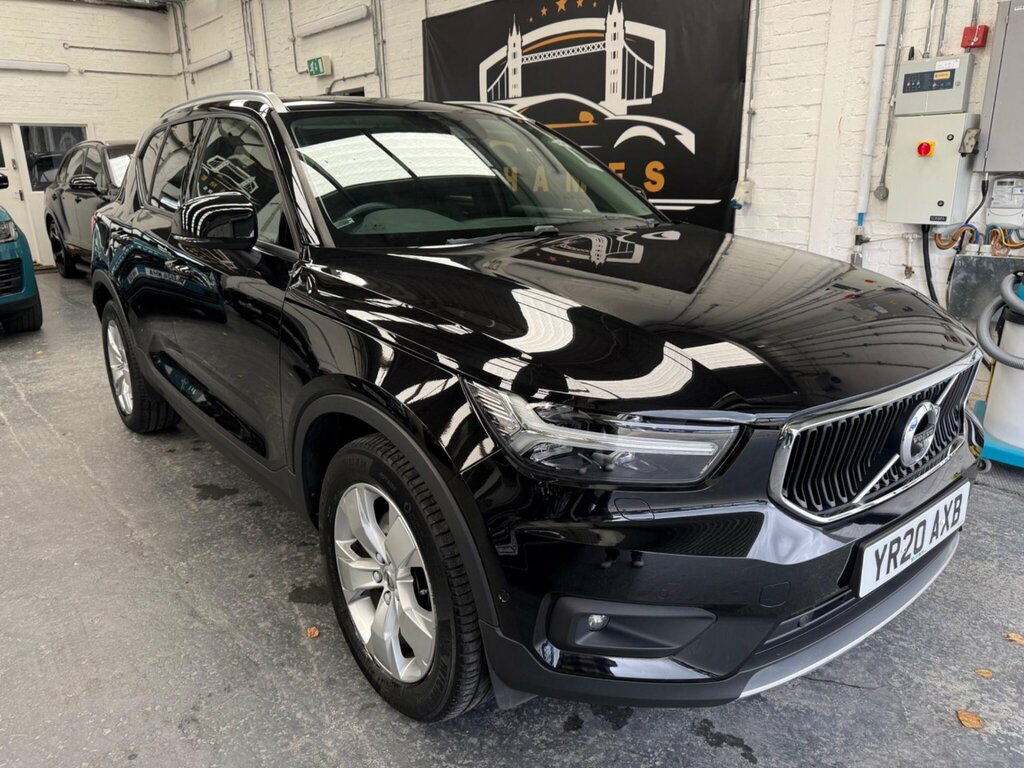Volvo XC40 T3 Inscription Blue #1