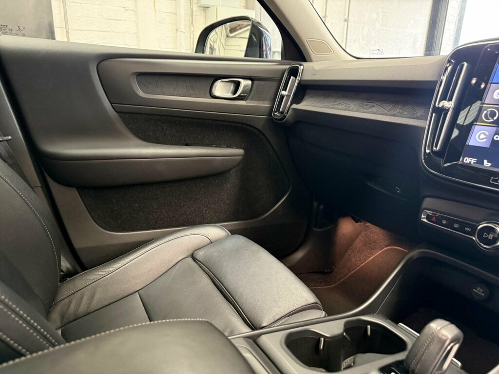 Volvo XC40 T3 Inscription Blue #16