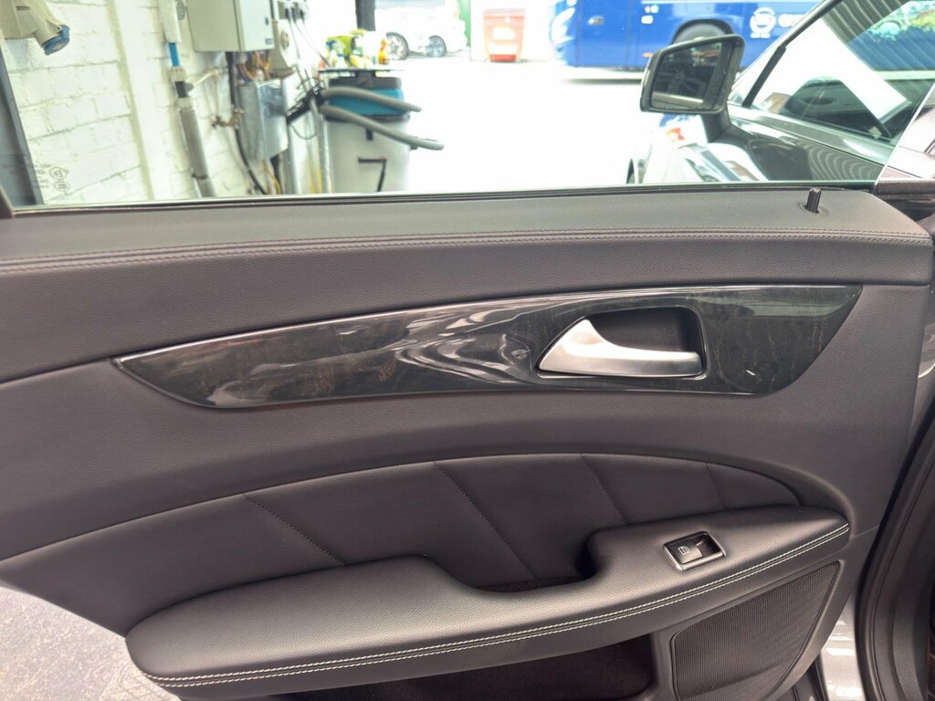 Mercedes-Benz CLS 400 Amg Line 7G-tronic Black #32