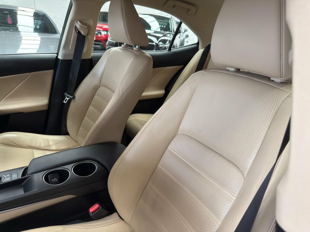 Lexus IS 300H Executive Edition Cvt Silver #21