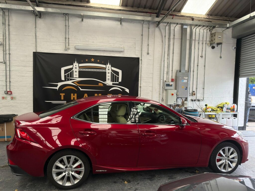 Lexus IS 2.5 300H Executive Edition E-cvt Euro 5 Ss Red #4