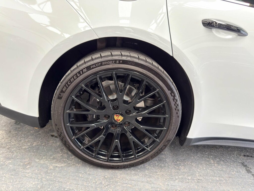 Porsche Panamera Hybrid Blue #10