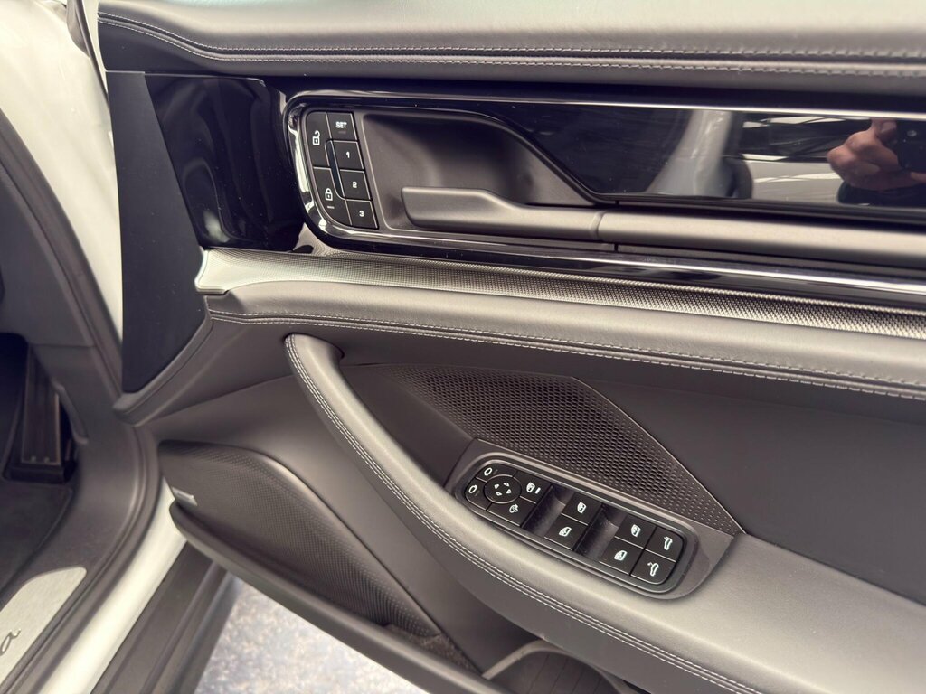 Porsche Panamera Hybrid Blue #14