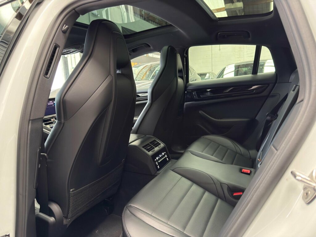 Porsche Panamera Hybrid Blue #32