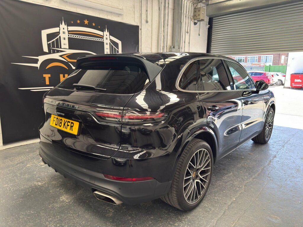 Porsche Cayenne 3.0T V6 Tiptronics 4Wd Euro 6 Ss Black #4