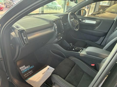 Volvo XC40 Petrol  #25