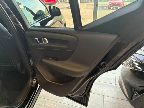 Volvo XC40 Petrol  #13