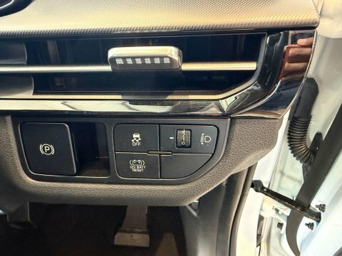 Kia Sportage Diesel White #22