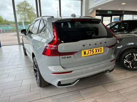 Volvo XC60 2022 22 2.0H  #7