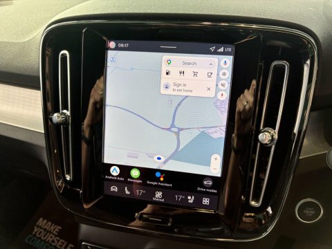 Volvo XC40 B4 Inscription Pro Black #21