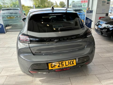 Peugeot 208 1.2 Puretech Allure GF25LHX #6