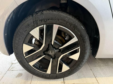Peugeot 208 1.2 Puretech Allure GD74UJS  #4