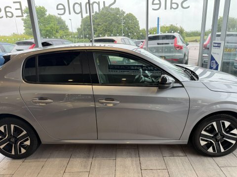Peugeot 208 1.2 Puretech Allure GD74UJS  #5