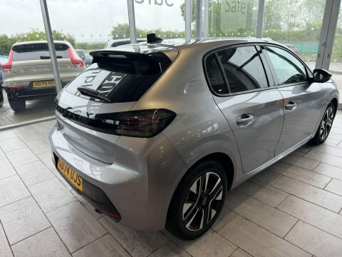 Peugeot 208 1.2 Puretech Allure GD74UJS  #6