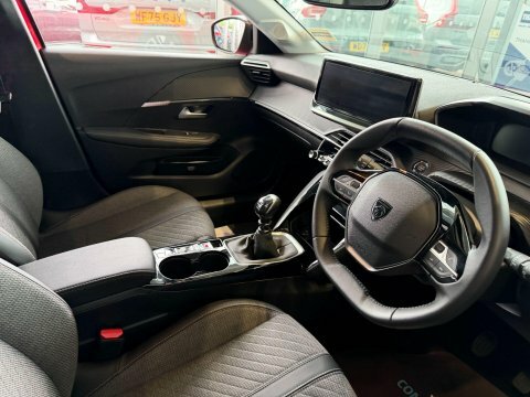 Peugeot 208 Hatchback White #15