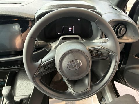 Toyota Aygo X X-press 1.0 Vvt-i White #48
