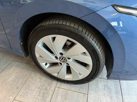Volkswagen Golf Hatchback White #18