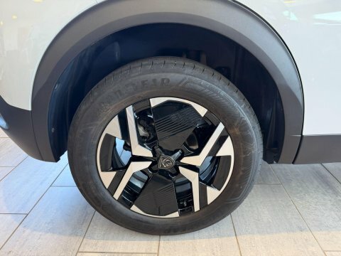Peugeot 2008 1.2 Puretech Gt  #2