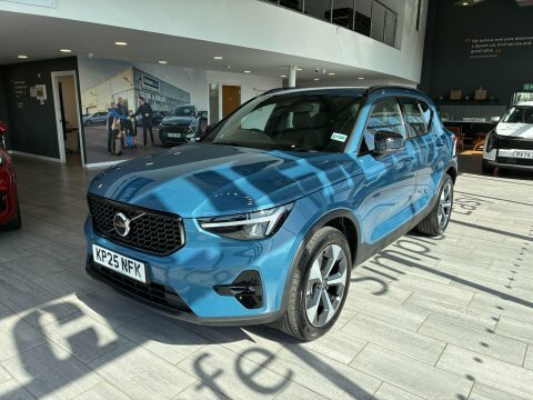 Volvo XC40 2.0 B4 Mhev KP25NFK