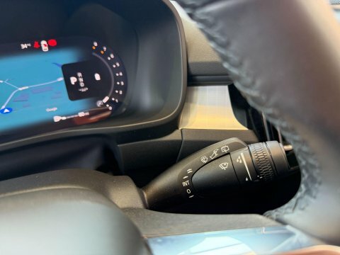 Volvo XC40 2.0 B3p Plus Dark  #25