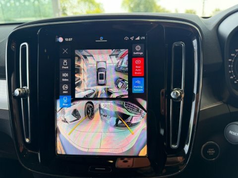 Volvo XC40 2.0 B3p Plus Dark  #28