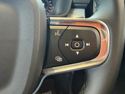 Volvo XC40 2.0 B3p Plus Dark  #23