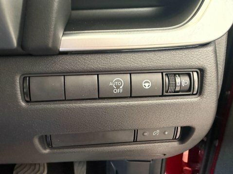 Nissan Qashqai Hatchback Blue #57