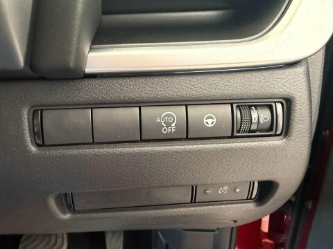 Nissan Qashqai Hatchback Blue #26