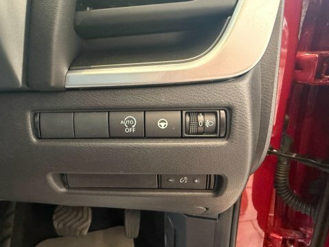 Nissan Qashqai Hatchback Blue #51