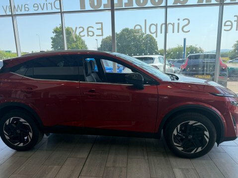 Nissan Qashqai Hatchback Blue #34