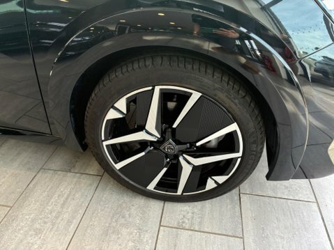 Peugeot 208 1.2 Puretech 100 Allure Premium Grey #29