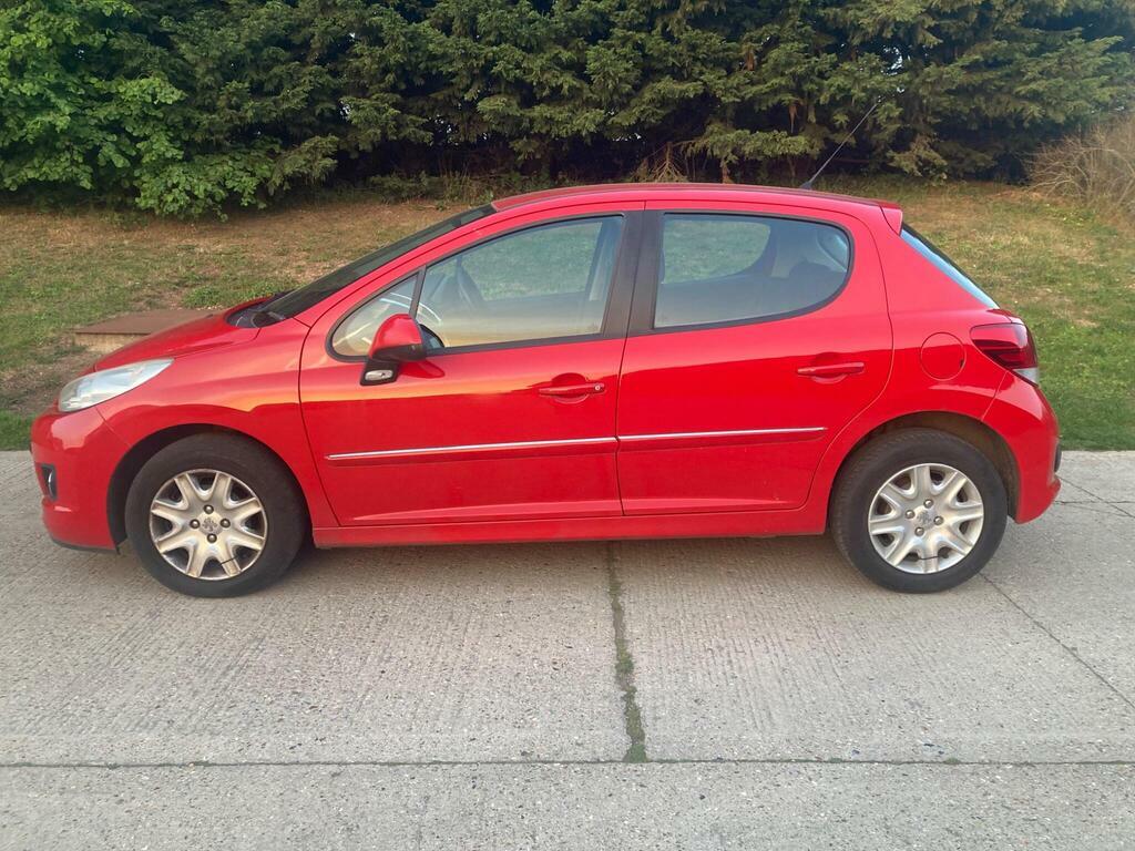 Peugeot 207 1.4 Hdi Active Hatchback Red #6